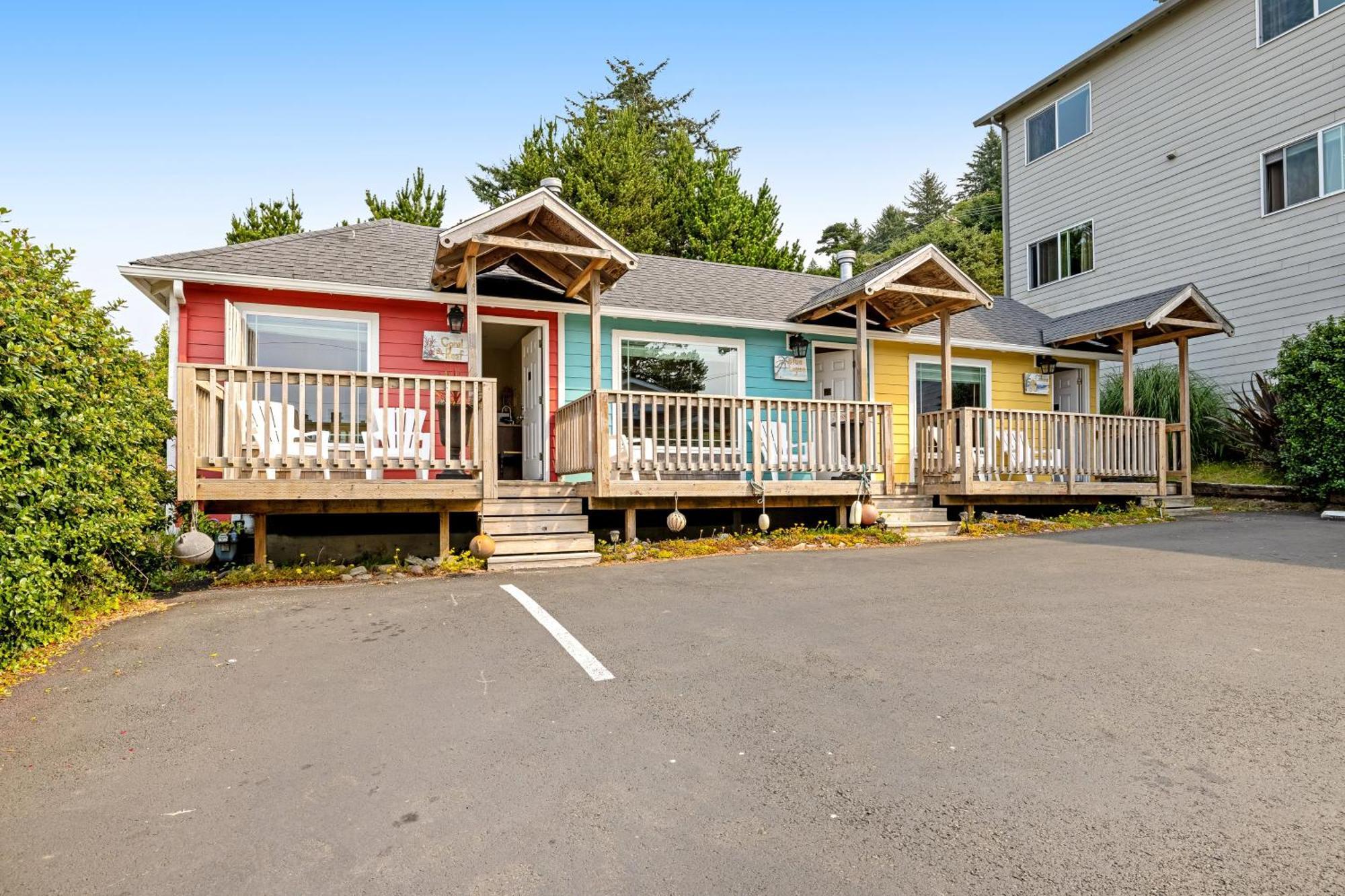 Captain'S Quarters And Cabins Depoe Bay Cameră foto